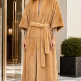 Manteau long femme ceinturé en fausse fourrure, avec ouverture devant et manches larges