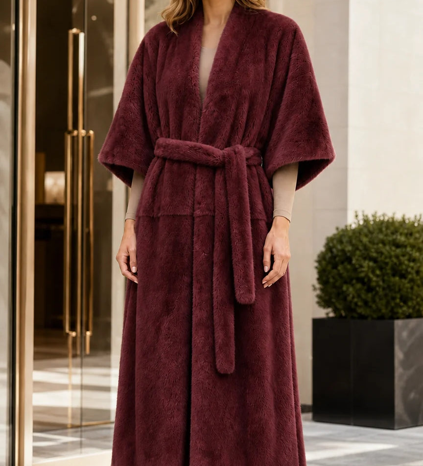 Manteau long femme ceinturé en fausse fourrure, avec ouverture devant et manches larges
