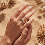 Armelle | Bague ornée d’une courbe ondulée