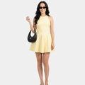 JAUNE