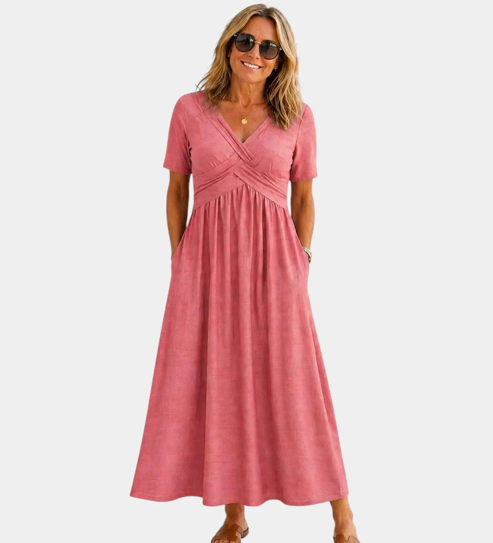 Adriennette | Robe à col en V avec détail croisé et poches