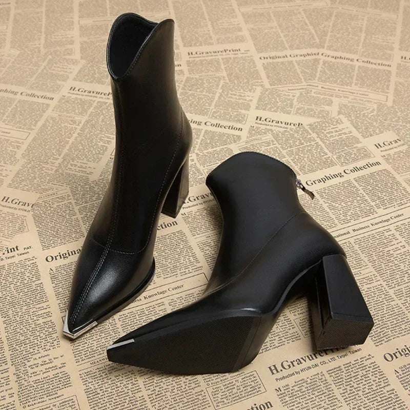 Nox | Bottines Chelsea à embouts chromés