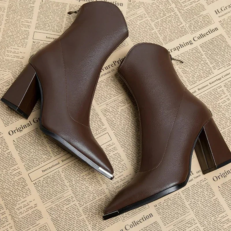 Nox | Bottines Chelsea à embouts chromés