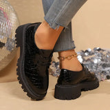 Velona | Chaussures Derby modernes en cuir verni