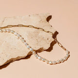 Coline | Collier Élégant doré et en nacre