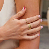 Leonie | Bague élégante doré avec un lisse et épuré Finition