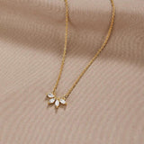 Lucie | Collier éclatant cristal feuille pendentif