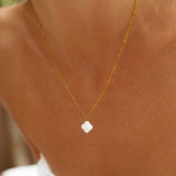 Isaline | Collier pendentif au motif estival
